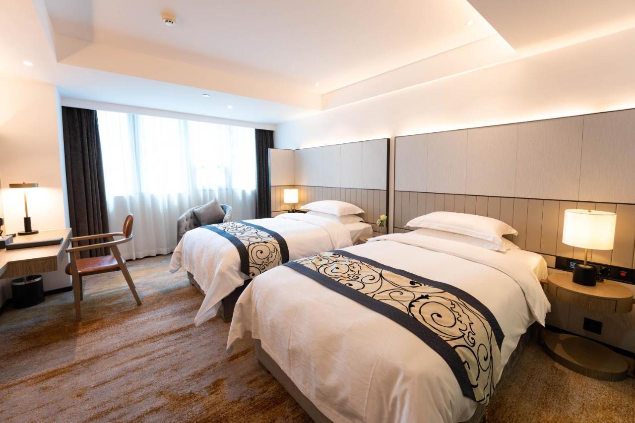Zhong Tai Lai 4*