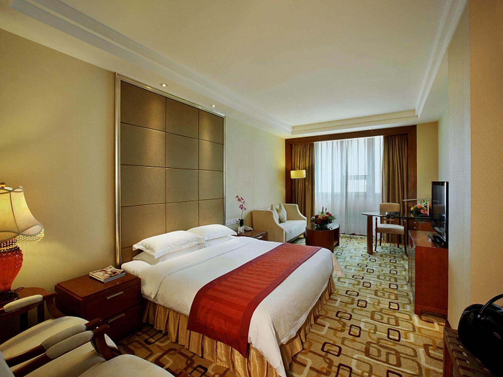Zhong Tai Lai Hotel 4*